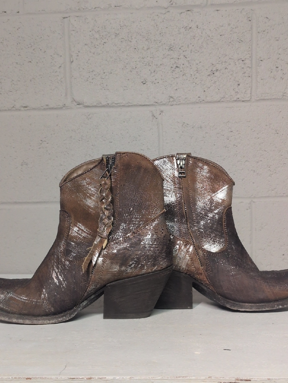 Ariat Women's Brushed Silver Circuit Cruz Boots 10029644, Size 8.5 - Picture 10 of 14